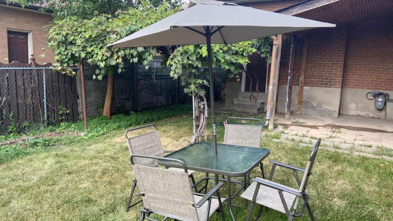 Spectacular 3 Bedroom 2 Wr House - Close To Airport Toronto Exterior photo