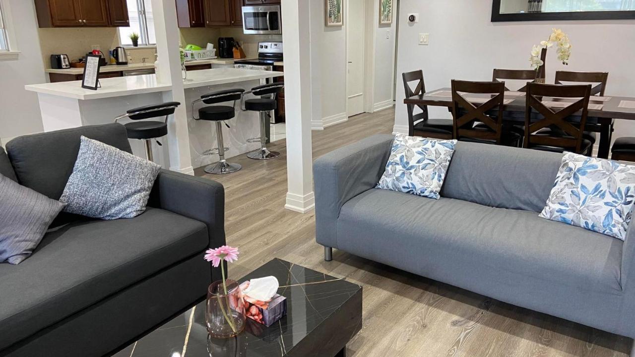 Spectacular 3 Bedroom 2 Wr House - Close To Airport Toronto Exterior photo