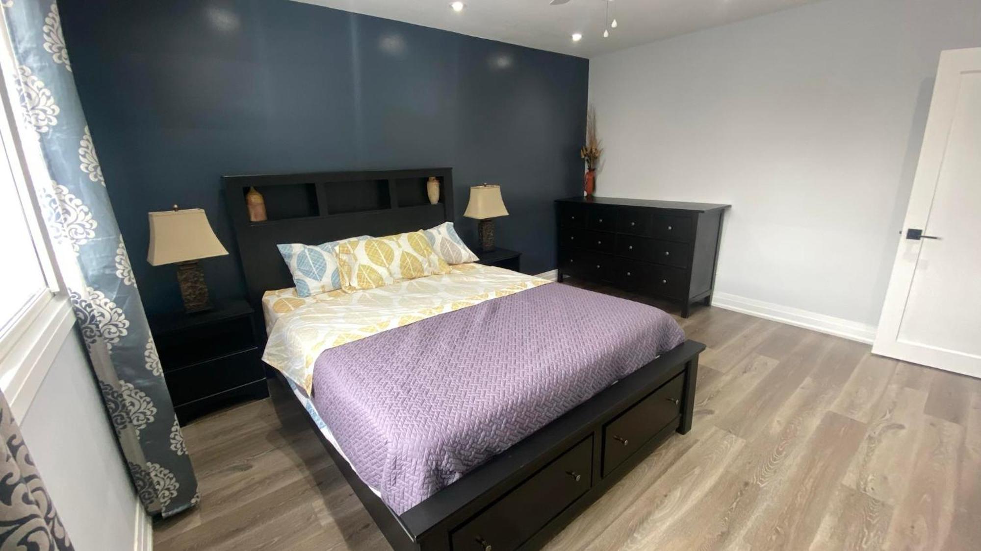 Spectacular 3 Bedroom 2 Wr House - Close To Airport Toronto Exterior photo